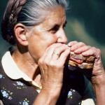 oma eet vespers-550718_1280